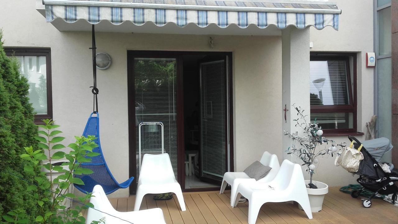 Apartament Rodzinny Family Garden Jastrzębia Góra Екстериор снимка