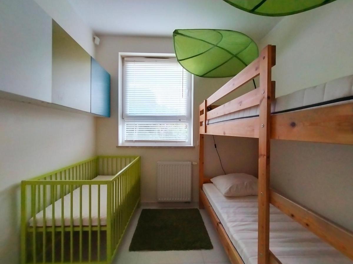 Apartament Rodzinny Family Garden Jastrzębia Góra Екстериор снимка