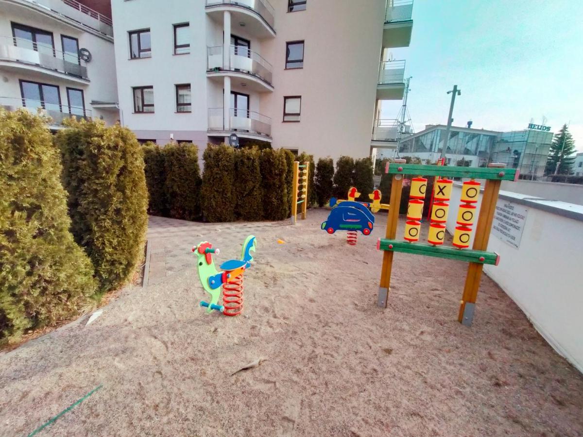 Apartament Rodzinny Family Garden Jastrzębia Góra Екстериор снимка
